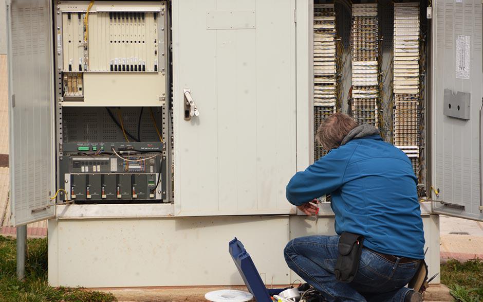 électricien de maintenance Bures-sur-Yvette
